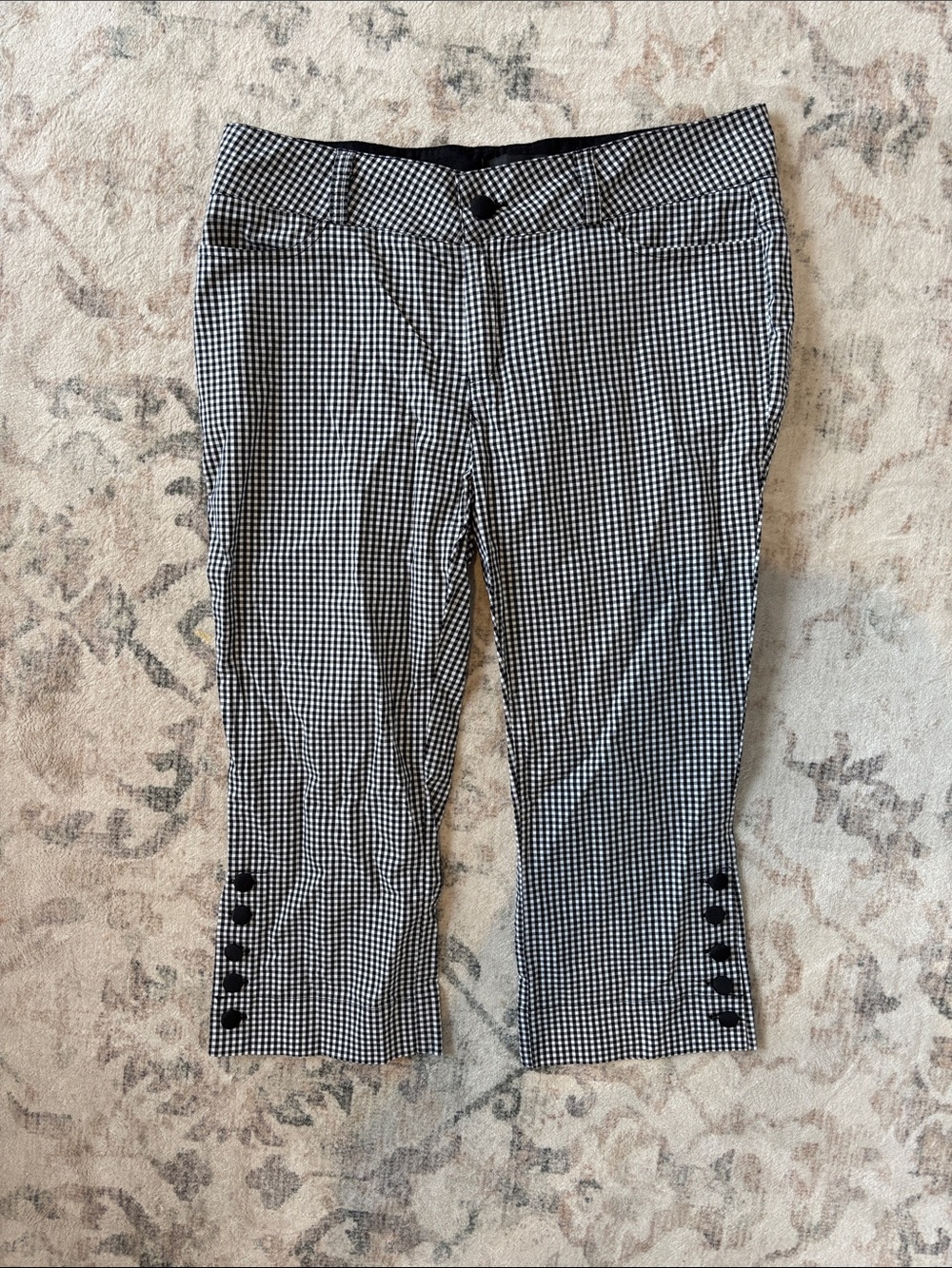 Black and White Gingham Capri Pants